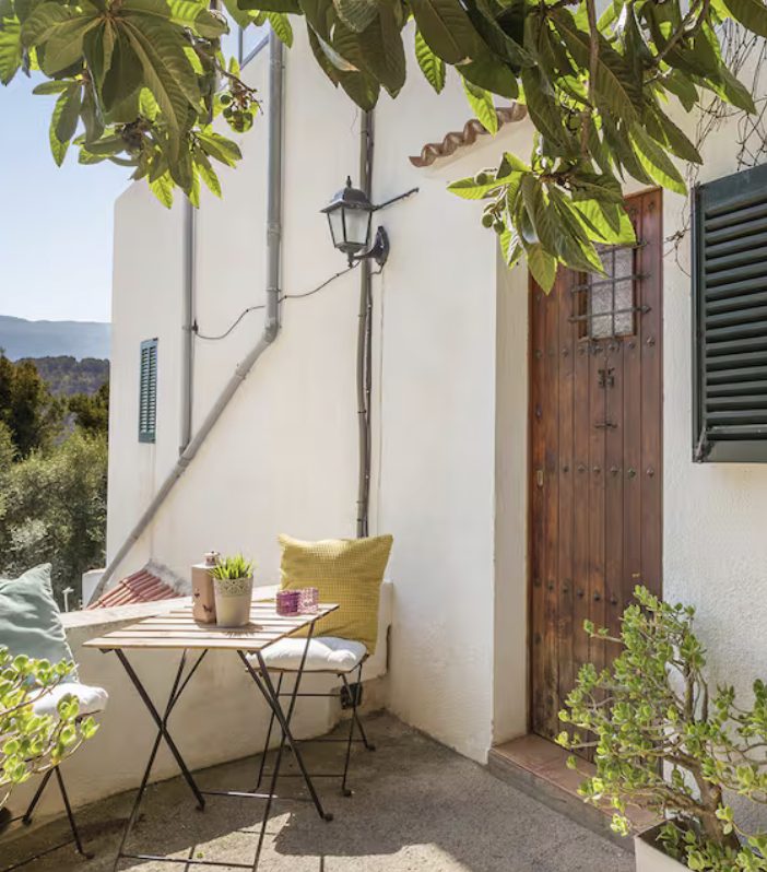 Mediterranean entrance of a holiday home in Sóller